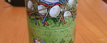 Colorful game box for "Zum Kuckuck!" featuring cartoon birds and a playful design, showcasing a bird entangled in colorful sticks and eggs, with a green background and HABA branding. Perfect for family game nights.