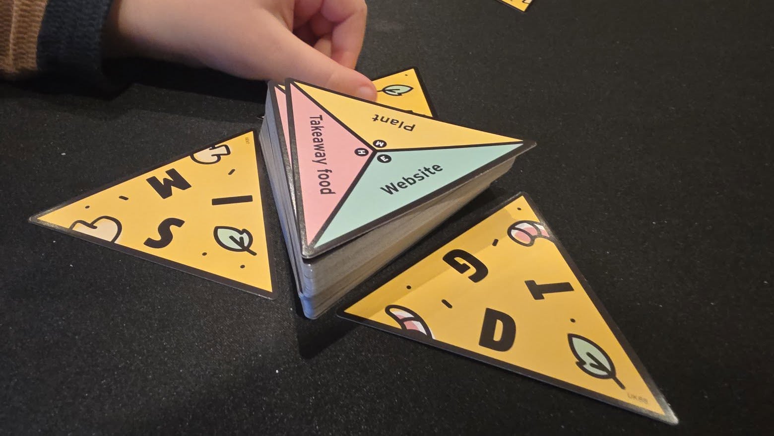 May be an image of text that says "ណា Takeawayfoo food food Takeaway Pana seld H کى W S Nebsite ۲ D 9 도인량"