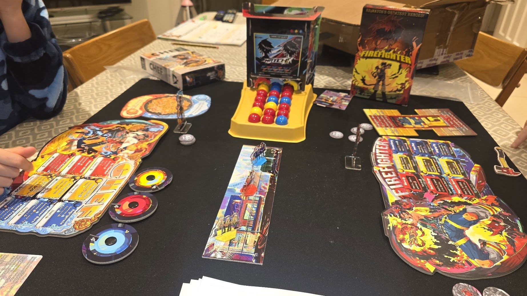 May be an image of ‎text that says "‎אוד FIREFIGNTER : IGHTER RE‎"‎